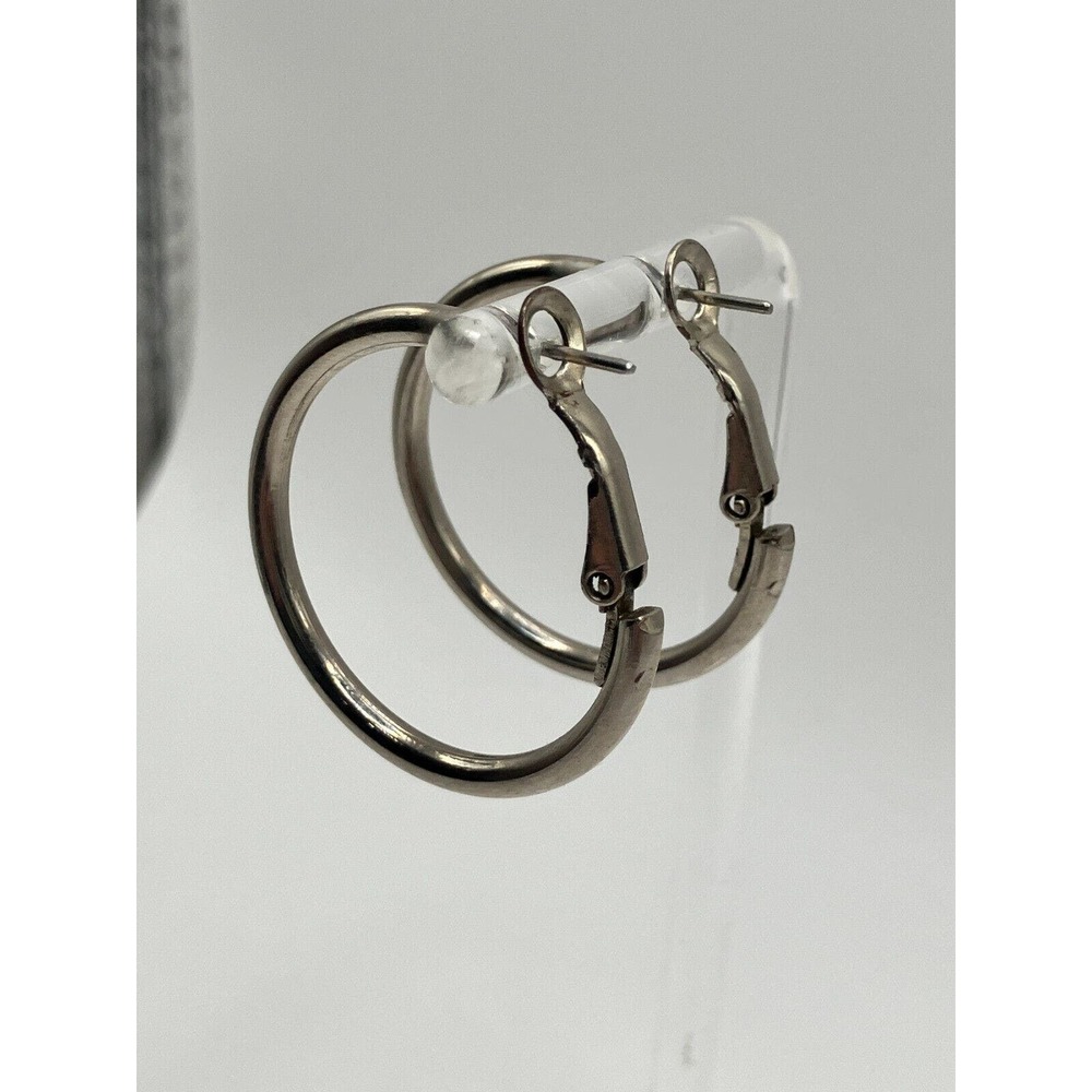 Vintage Large Silver-Tone Hoop 1 1/8 Inch Earrings! - Picture 5 of 8